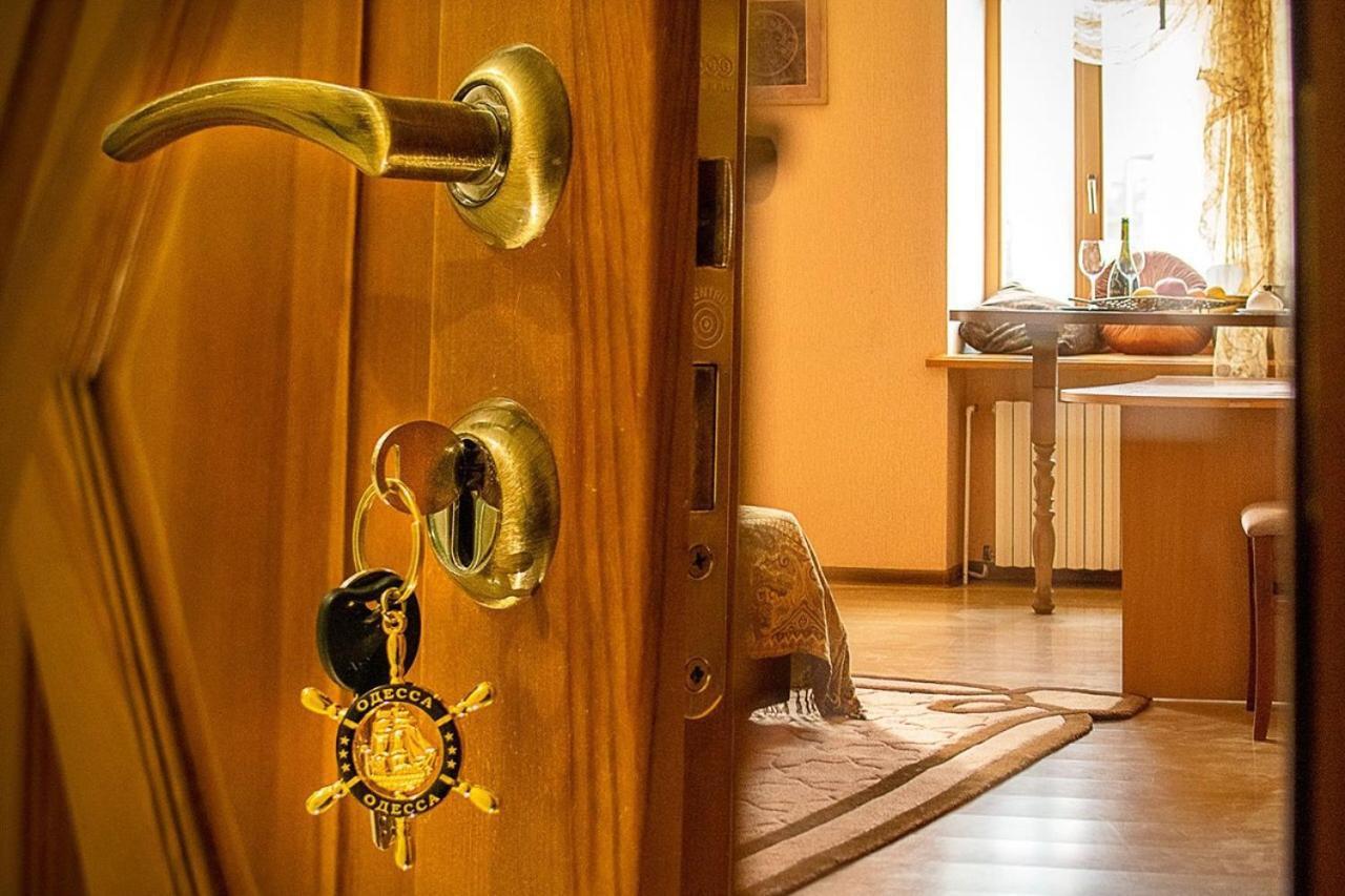 Mini-Hotel In The Very Heart Of Odessa Exterior foto
